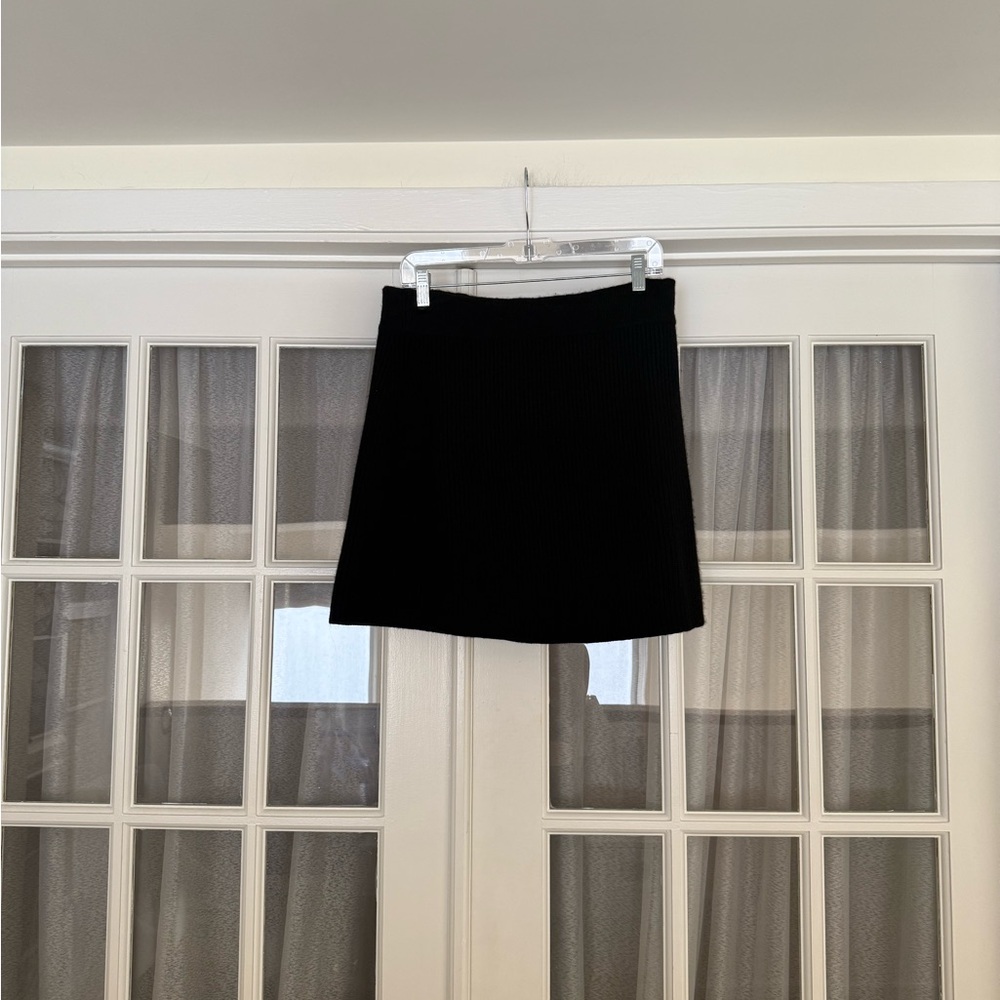 Soft Goat Black 100% Cashmere Ribbed Mini Skirt